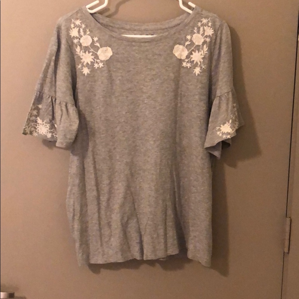 LOFT EMBROIDERED T SHIRT
